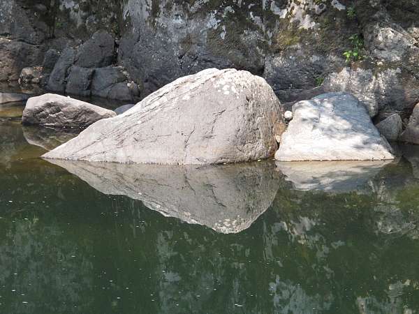 ハート岩