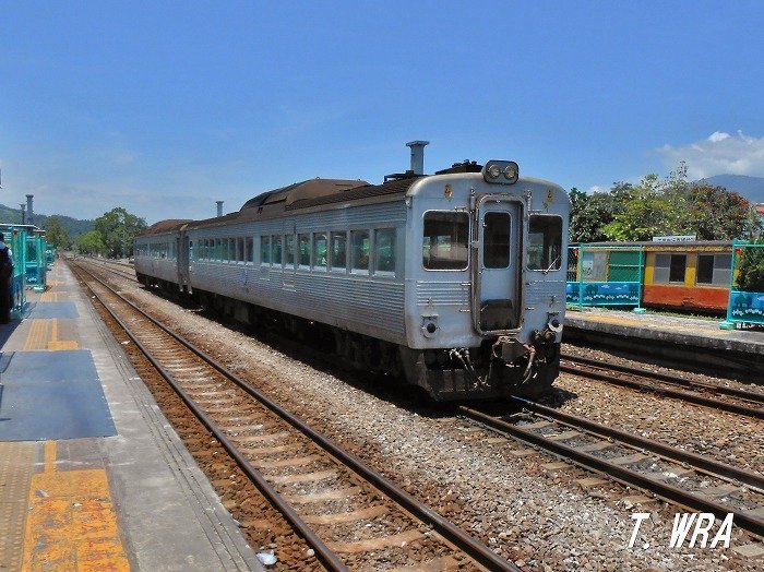 台鐵DR2700型在玉里站